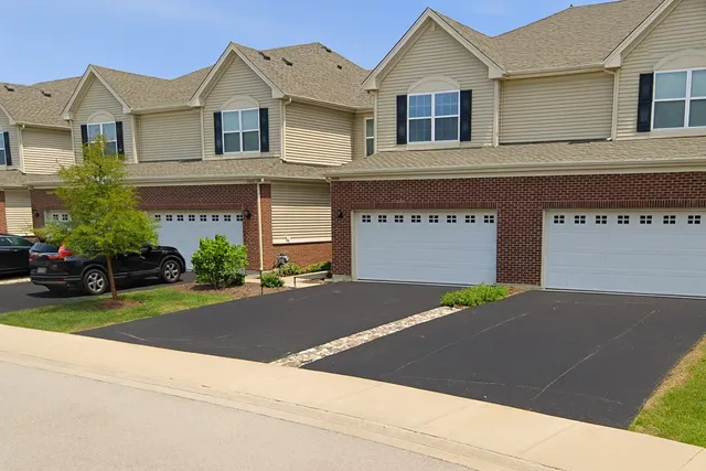 $304,900 | 15058 Quincy Circle, Manhattan, IL 60442