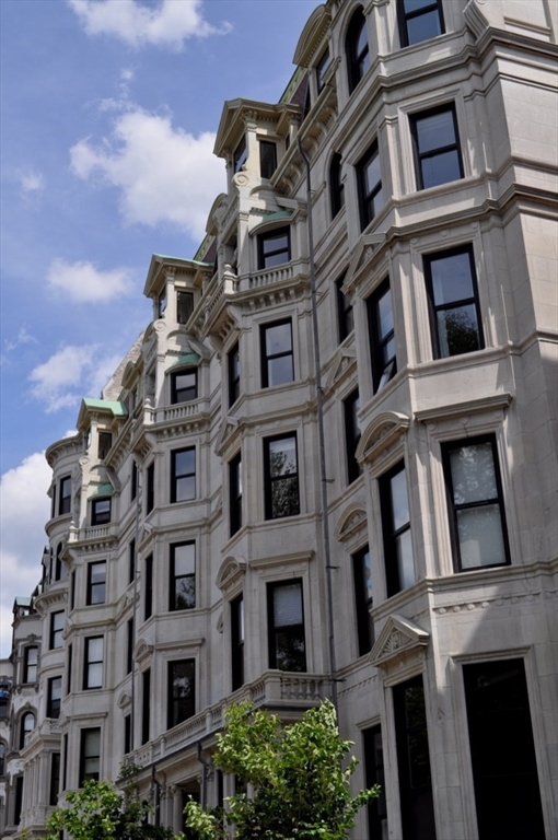 160 Commonwealth Avenue, Unit 615 Boston, MA 02116 - Photo 3 of 4