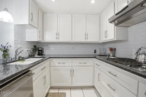 $999,000 | 10327 Missouri Avenue, Unit 102, Los Angeles, CA 90025
