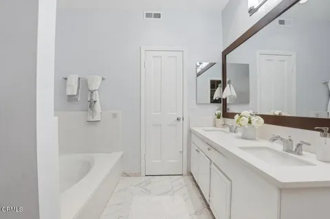 $999,000 | 10327 Missouri Avenue, Unit 102, Los Angeles, CA 90025