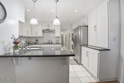 $999,000 | 10327 Missouri Avenue, Unit 102, Los Angeles, CA 90025