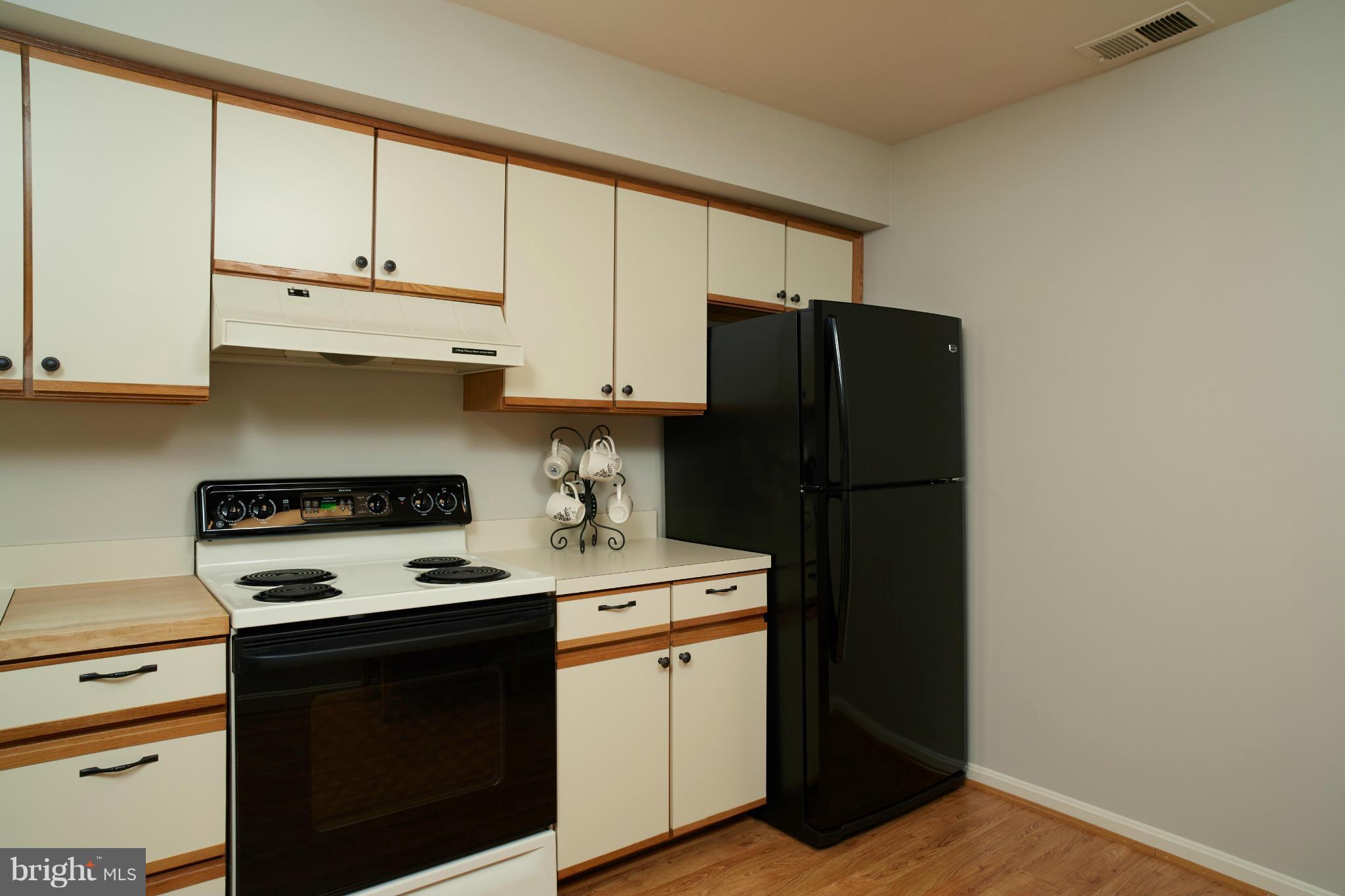 2225 Lovedale Lane, Unit 311A Reston, VA 20191 - Photo 21 of 29 Kitchen