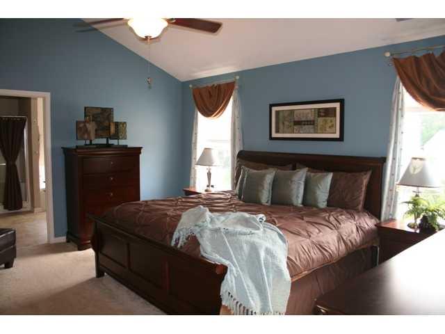 6572 Hunters Ridge South Zionsville, IN 46077 - Photo 3 of 12 Gallery Image 3