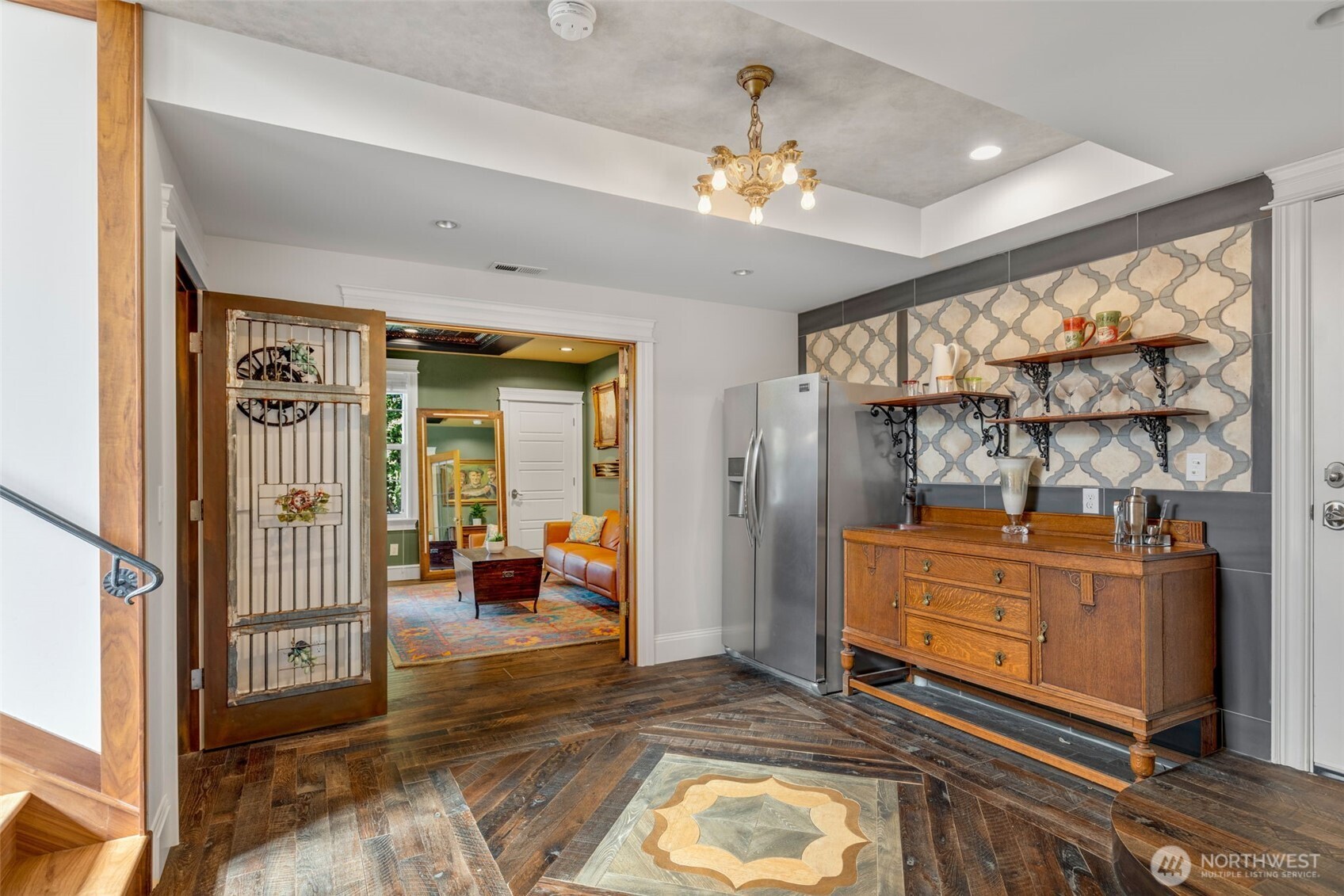 3723 41st Avenue Southwest Seattle, WA 98116 - Photo 29 of 40 a view of an entryway and livingroom