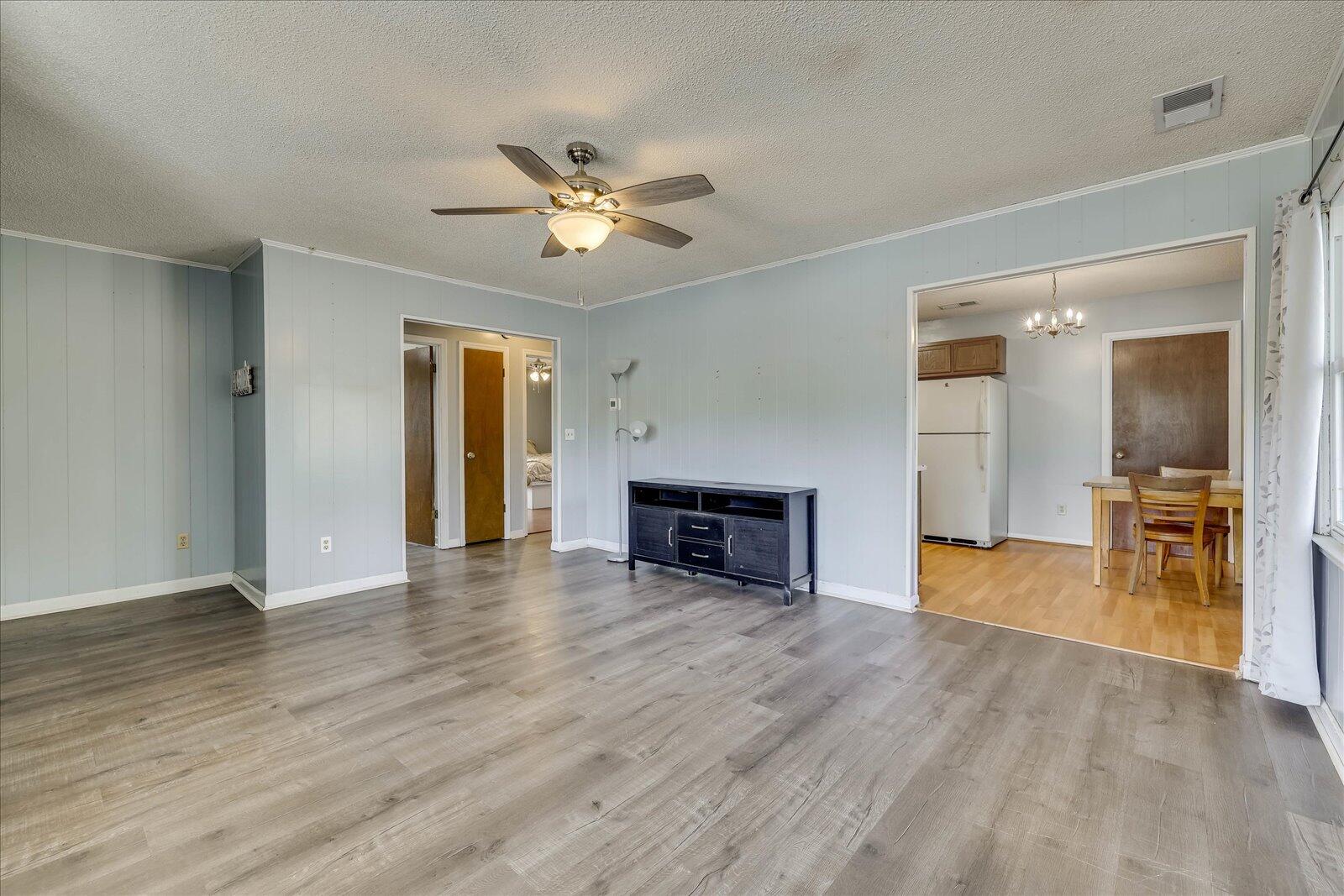3963 Reynolds Road Blackville, SC 29817 - Photo 8 of 31 09-109