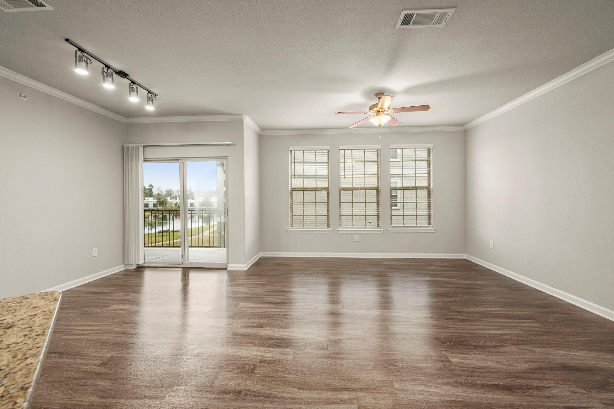 30685 Fm 2978, Unit C1 Magnolia, TX 77354 - Photo 3 of 10