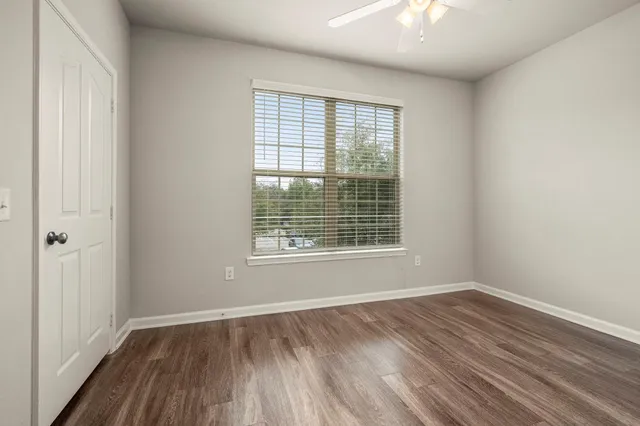 $1,704 | 30685 Fm 2978, Unit C1, Magnolia, TX 77354