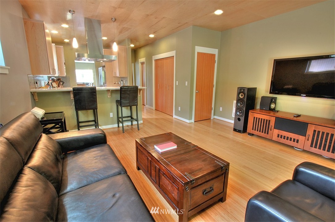 722 North 84th Street Seattle, WA 98103 - Photo 11 of 15 Gallery Image 11