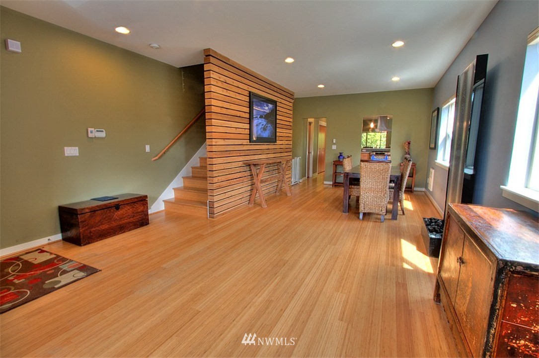 722 North 84th Street Seattle, WA 98103 - Photo 4 of 15 Gallery Image 4