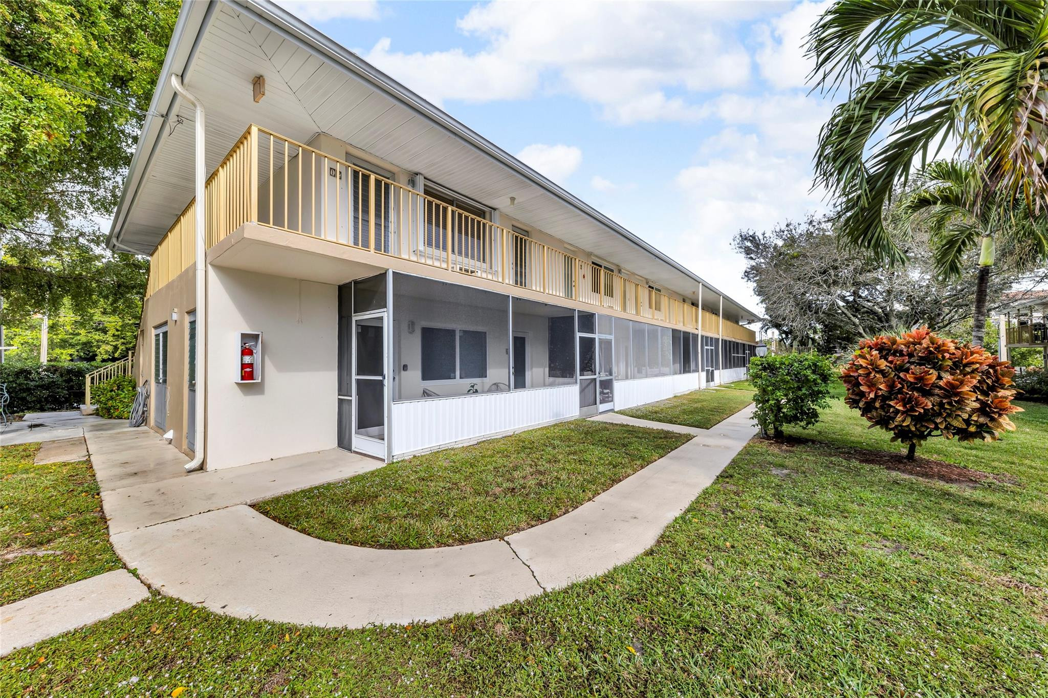 11 Southwest 4th Avenue, Unit 10 Boca Raton, FL 33432 - Photo 26 of 32 Photo 26