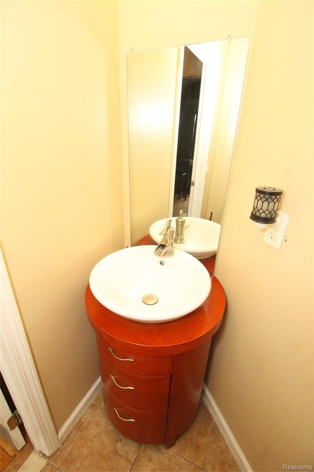 51958 Rivard Road New Baltimore, MI 48047 - Photo 24 of 51 IMG_6813.JPG