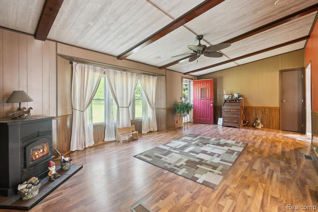 8031 Vassar Road Millington, MI 48746 - Photo 2 of 63