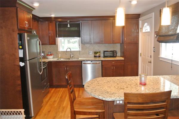 143 Rinaldo Road Weymouth, MA 02191 - Photo 5 of 28