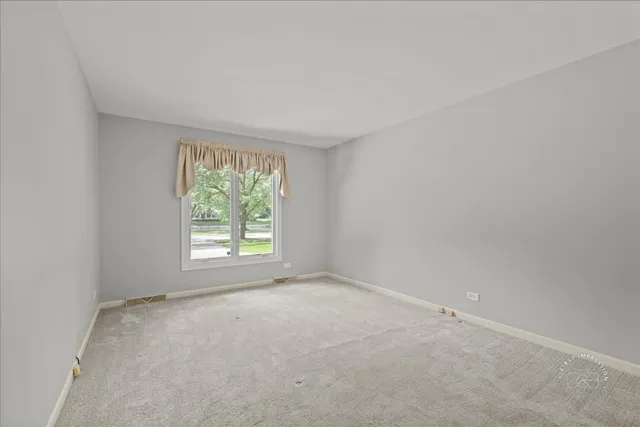 $739,900 | 1105 West Bauer Road, Naperville, IL 60563