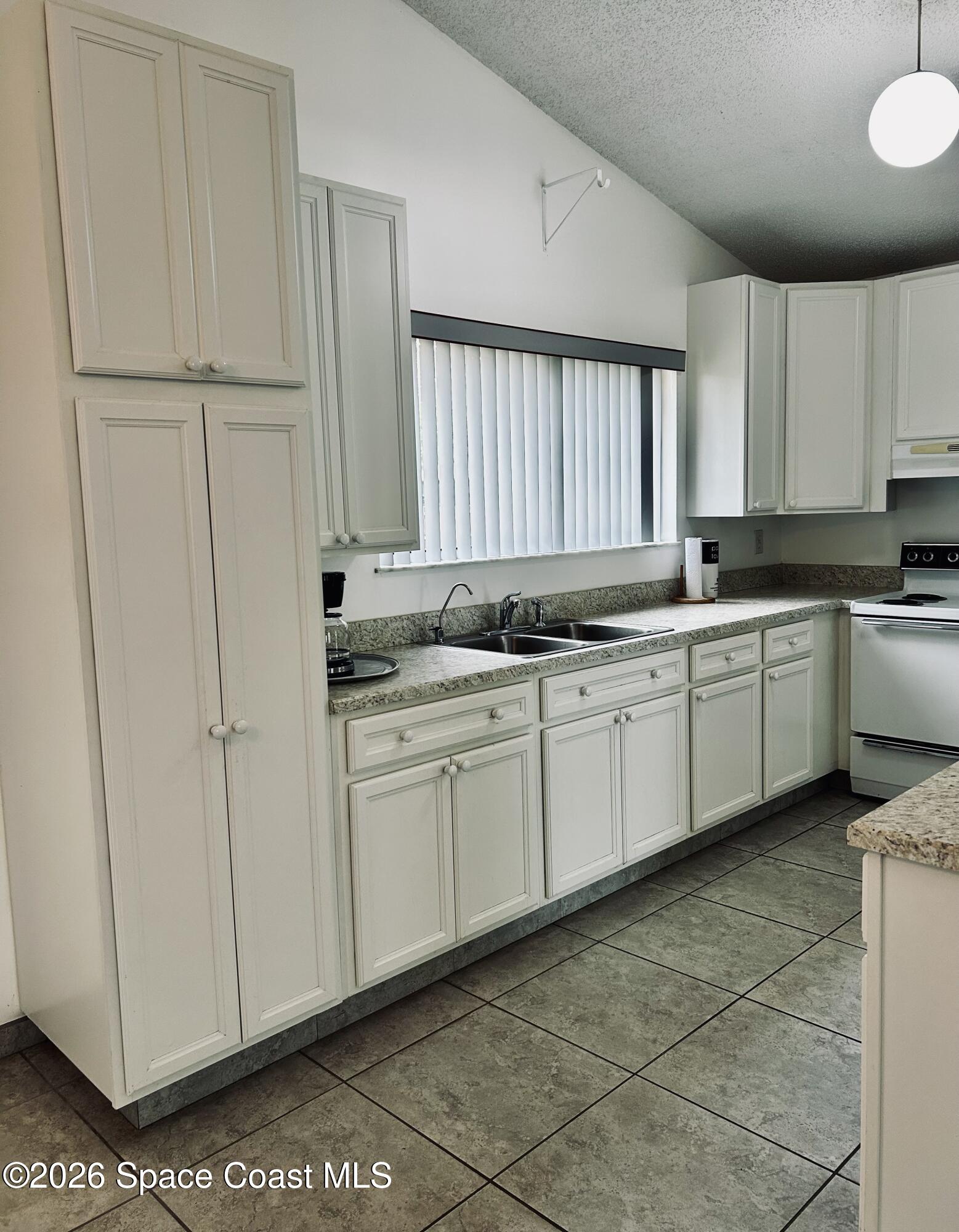 775 Winchell Street Southwest Palm Bay, FL 32908 - Photo 7 of 19 IMG_8162