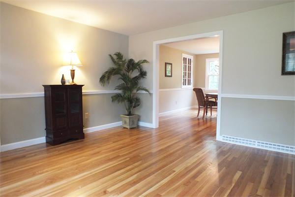 65 Amble Road Chelmsford, MA 01824 - Photo 4 of 20 Gallery Image 4