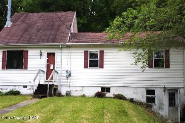 79 Outlet Road Harveys Lake, PA 18618 - Photo 1 of 14 fv