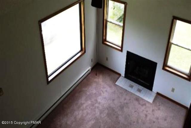 79 Outlet Road Harveys Lake, PA 18618 - Photo 3 of 14 2