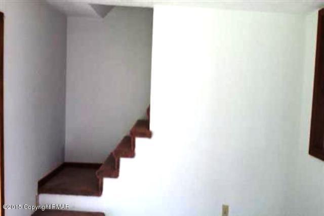 79 Outlet Road Harveys Lake, PA 18618 - Photo 5 of 14 4