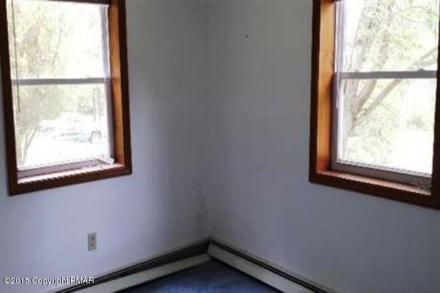 79 Outlet Road Harveys Lake, PA 18618 - Photo 9 of 14 8