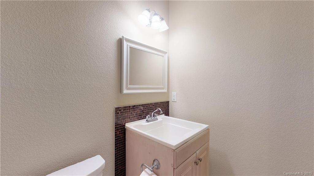 785 Roberts Branch Road Marshall, NC 28753 - Photo 33 of 44 Gallery Image 33