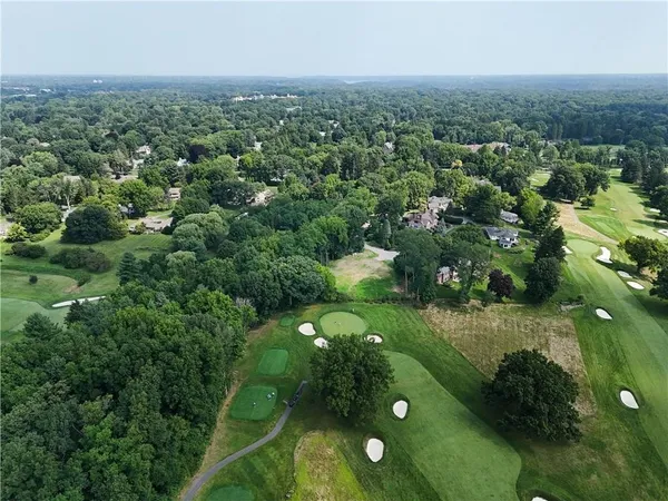$901,000 | 12 Elmwood Hill Lane, Brighton, NY 14610