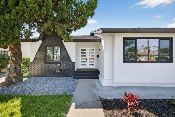 $1,695,000 | 15529 Cornuta Avenue, Bellflower, CA 90706