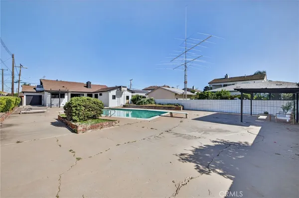 $1,695,000 | 15529 Cornuta Avenue, Bellflower, CA 90706