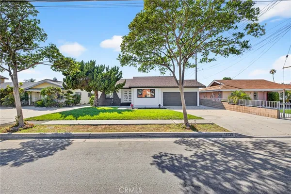$1,695,000 | 15529 Cornuta Avenue, Bellflower, CA 90706
