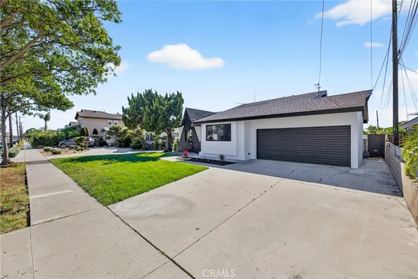 $1,695,000 | 15529 Cornuta Avenue, Bellflower, CA 90706