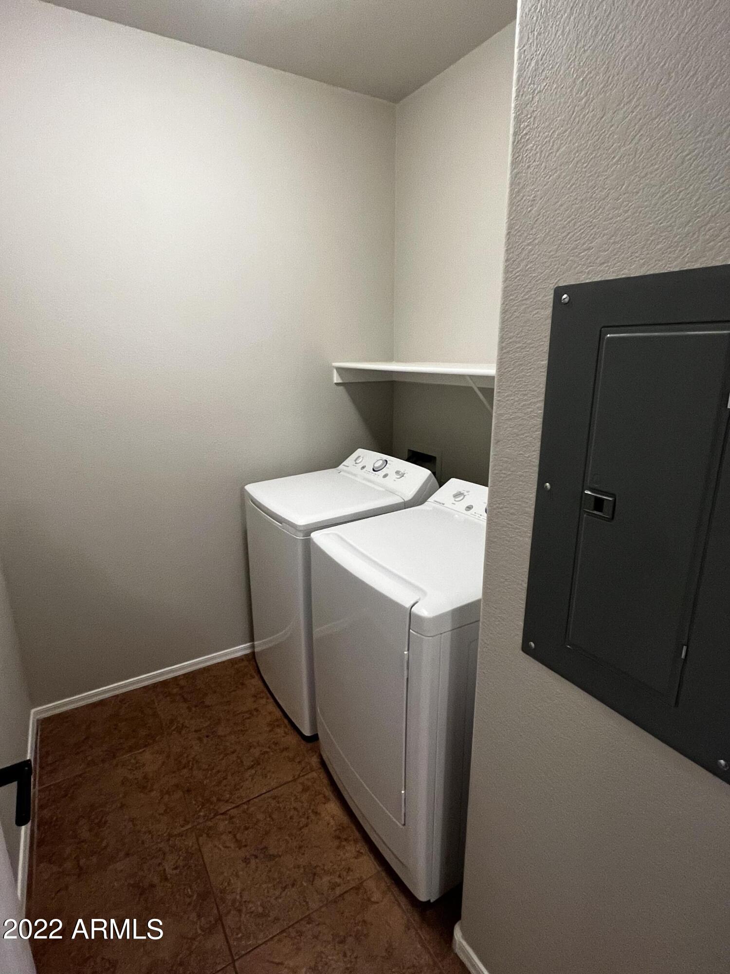 2150 West Alameda Road, Unit 1068 Phoenix, AZ 85085 - Photo 16 of 30 Laundry Room