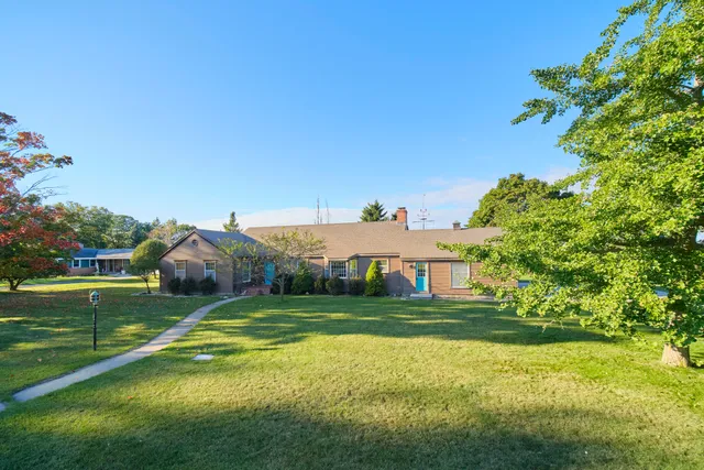 $475,900 | 714 Harbor Drive, Manistee, MI 49660