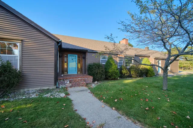 $475,900 | 714 Harbor Drive, Manistee, MI 49660