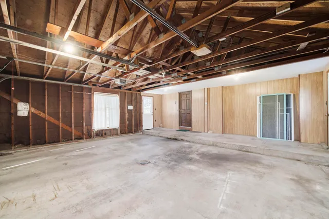 $475,900 | 714 Harbor Drive, Manistee, MI 49660