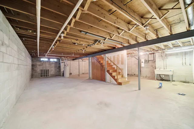 $475,900 | 714 Harbor Drive, Manistee, MI 49660