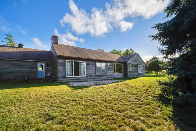 $475,900 | 714 Harbor Drive, Manistee, MI 49660