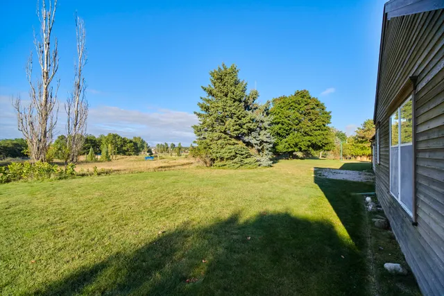 $475,900 | 714 Harbor Drive, Manistee, MI 49660