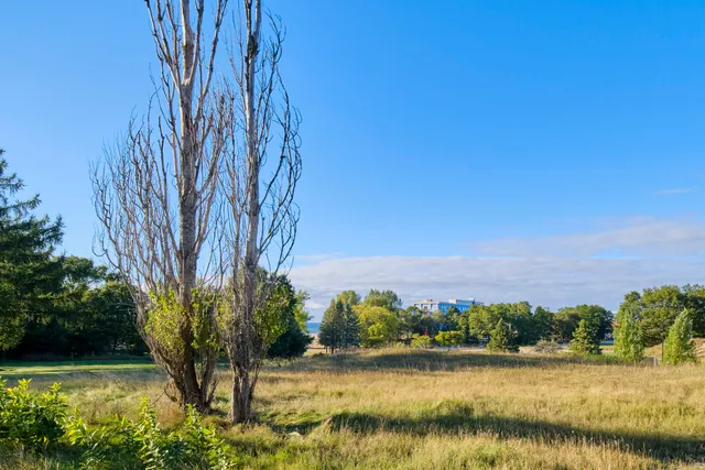 $450,900 | 714 Harbor Drive, Manistee, MI 49660