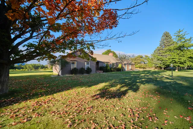 $475,900 | 714 Harbor Drive, Manistee, MI 49660