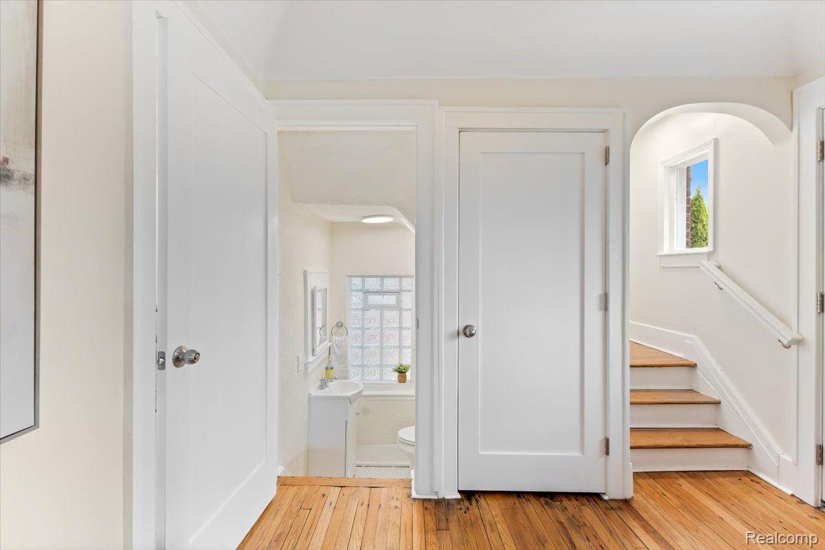 3669 Devonshire Road Detroit, MI 48224 - Photo 9 of 42 Gallery Image 9