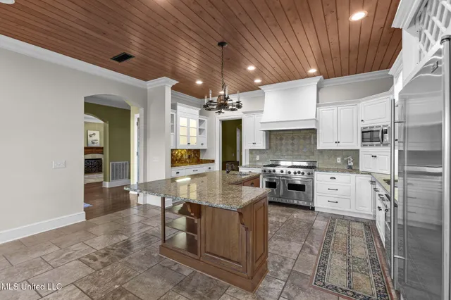 $1,449,900 | 106 Cove Lane, Madison, MS 39110