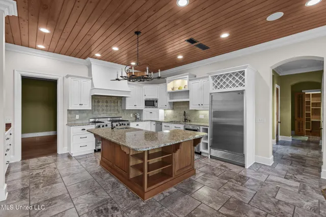 $1,449,900 | 106 Cove Lane, Madison, MS 39110