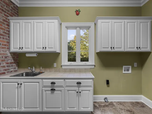 $1,449,900 | 106 Cove Lane, Madison, MS 39110