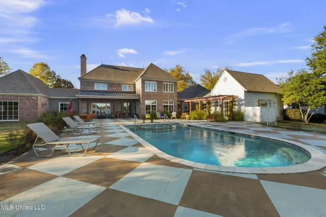 $1,449,900 | 106 Cove Lane, Madison, MS 39110