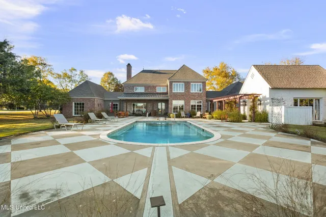 $1,449,900 | 106 Cove Lane, Madison, MS 39110