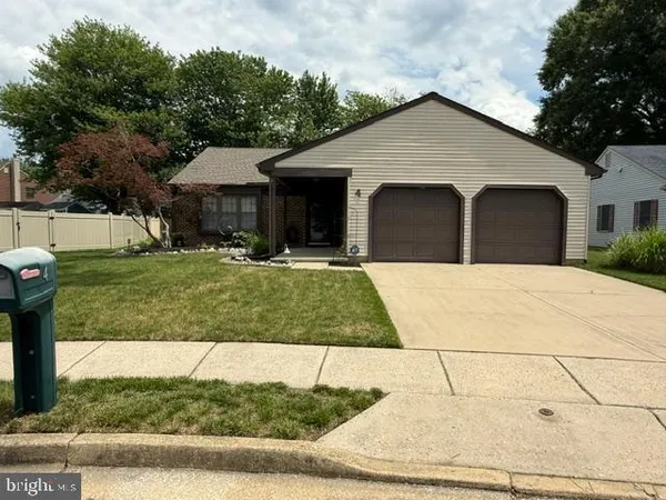$535,000 | 4 Marigold Court, Mount Laurel, NJ 08054