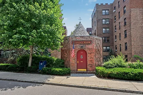 $485,000 | 192 Garth Road, Unit TM, Scarsdale, NY 10583