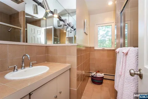 $1,250,000 | 83 Brookside Terrace, Caldwell, NJ 07006