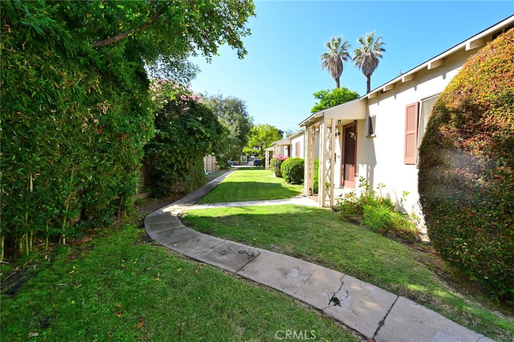 514 North Madison Avenue Pasadena, CA 91101 - Photo 17 of 29 a view of a back yard