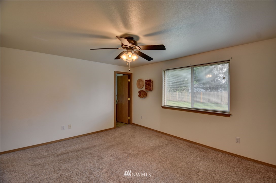 9844 180th Way Southwest Rochester, WA 98579 - Photo 17 of 28